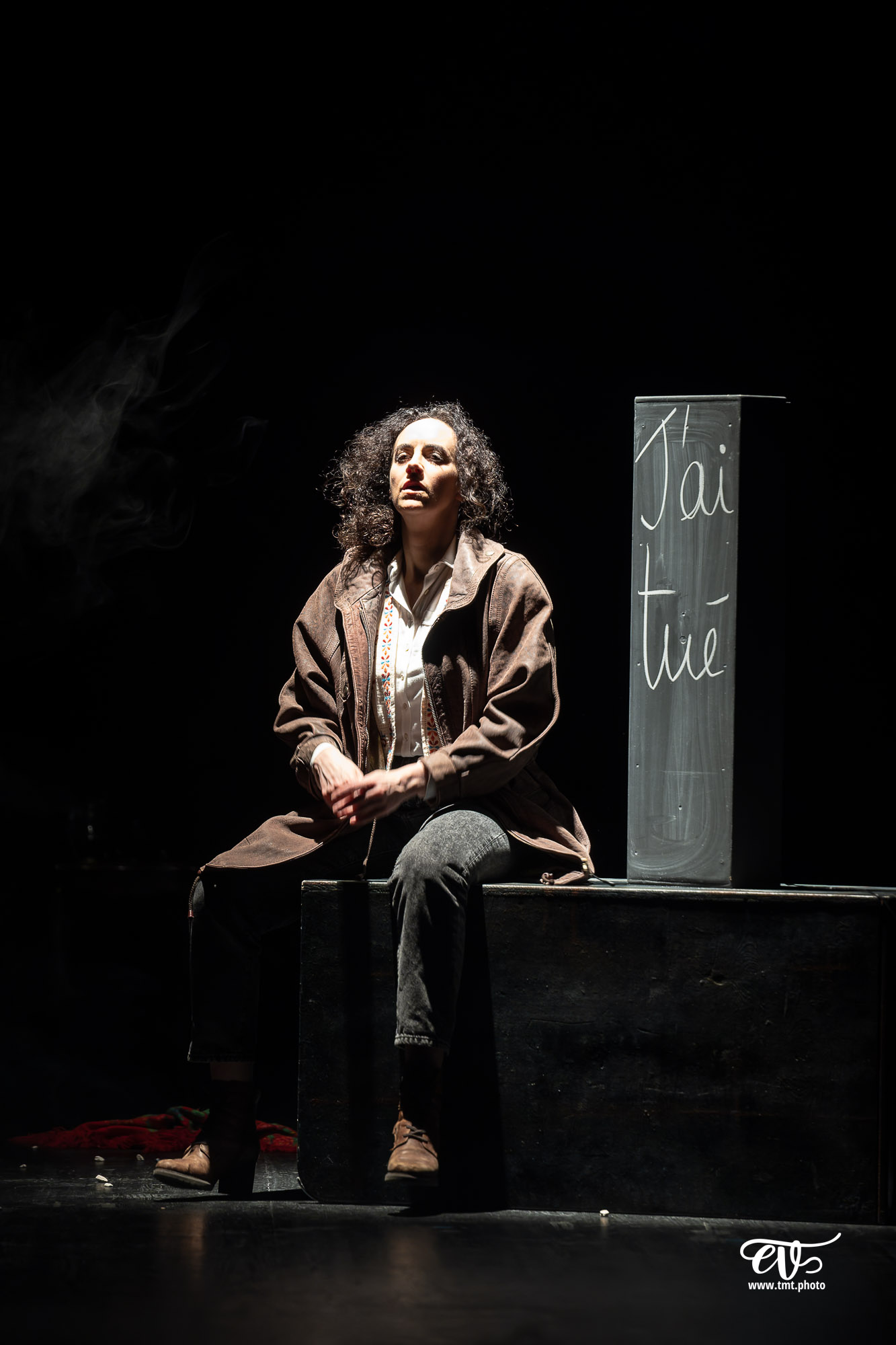 FEMME NON RÉ-ÉDUCABLE (CHOUETTE COMPAGNIE)